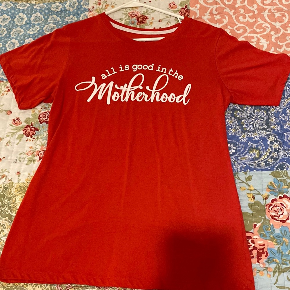 All is good in the motherhood tee